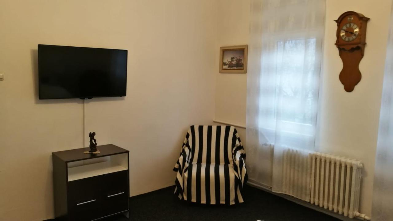 Clucerului Sun Residence Villa Бухарест Экстерьер фото